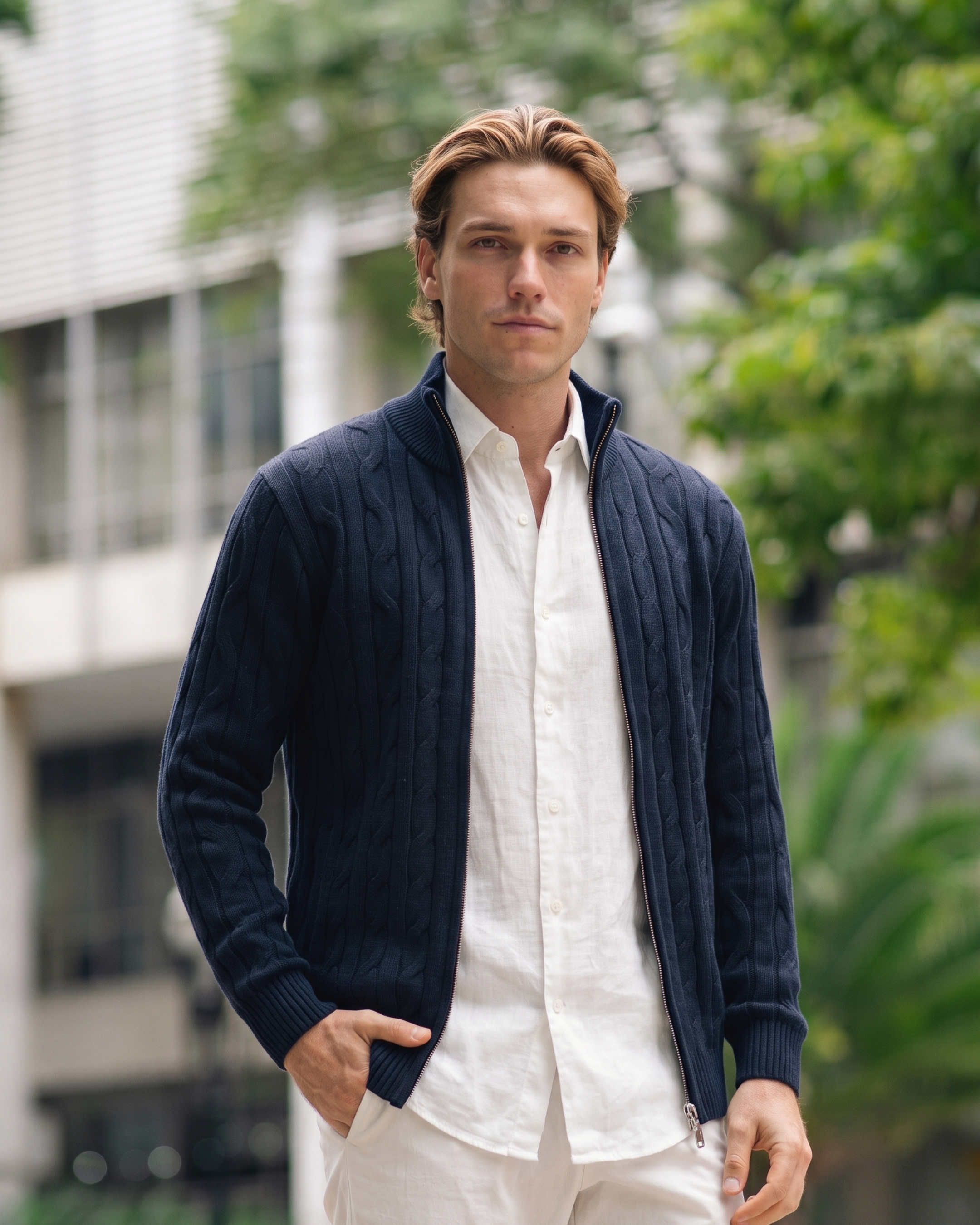 Jaqueta de tricot masculina azul marinho — cable knit atemporal — Parla