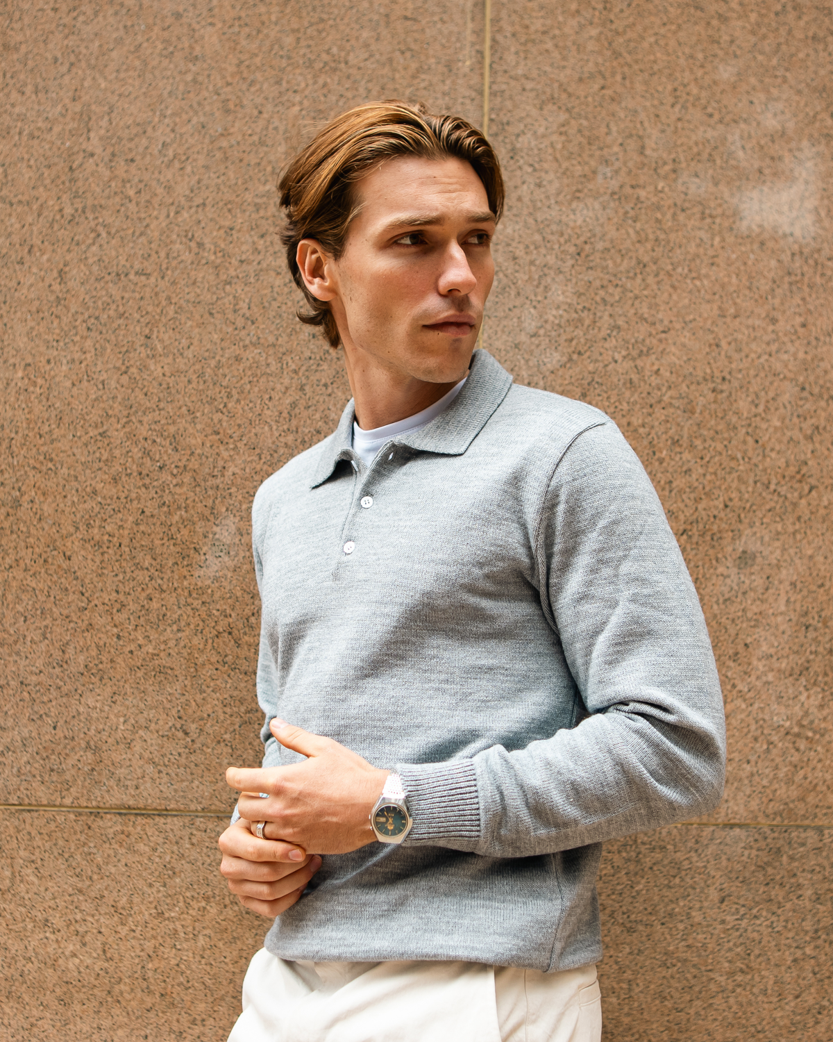 Sueter em gola polo cinza mescla masculino tricot Parla contexto