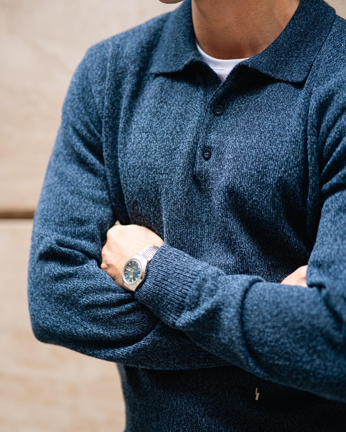 Sueter Gola Polo em lã masculino azul marinho aproximado textura