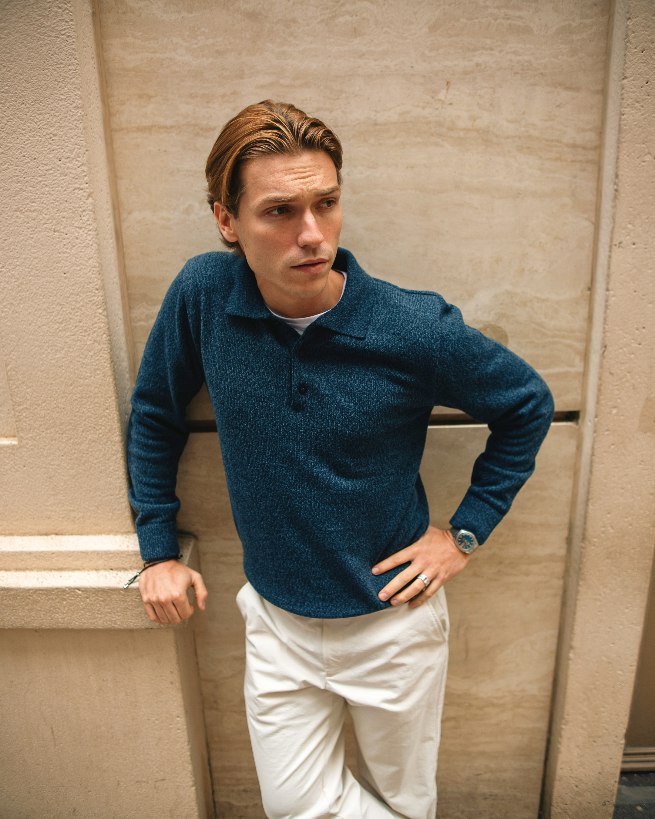 Sueter Gola Polo em lã masculino azul marinho frontal contexto